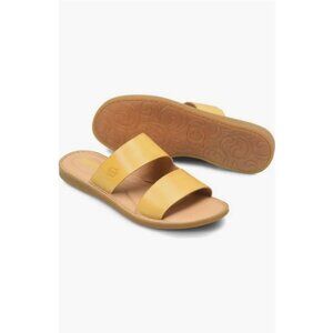 💕BORN💕 Mika Sandal ~ Yellow Leather 9 Medium NEW WITHOUT BOX